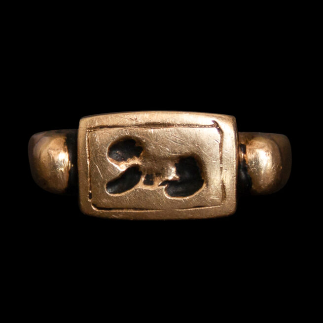 9K Gold Sphinx Signet Ring