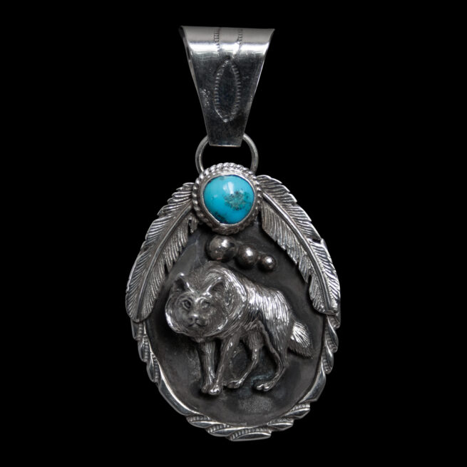 Navajo Turquoise Silver Wolf Talisman