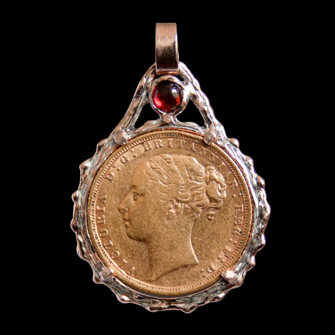 22K Gold Sovereign Coin Garnet Pendant