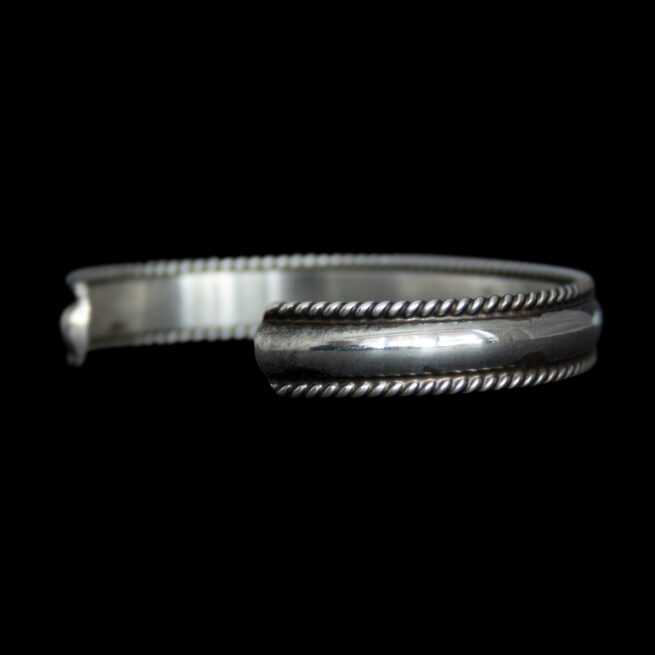 Plain Silver Navajo Bracelet - Image 3